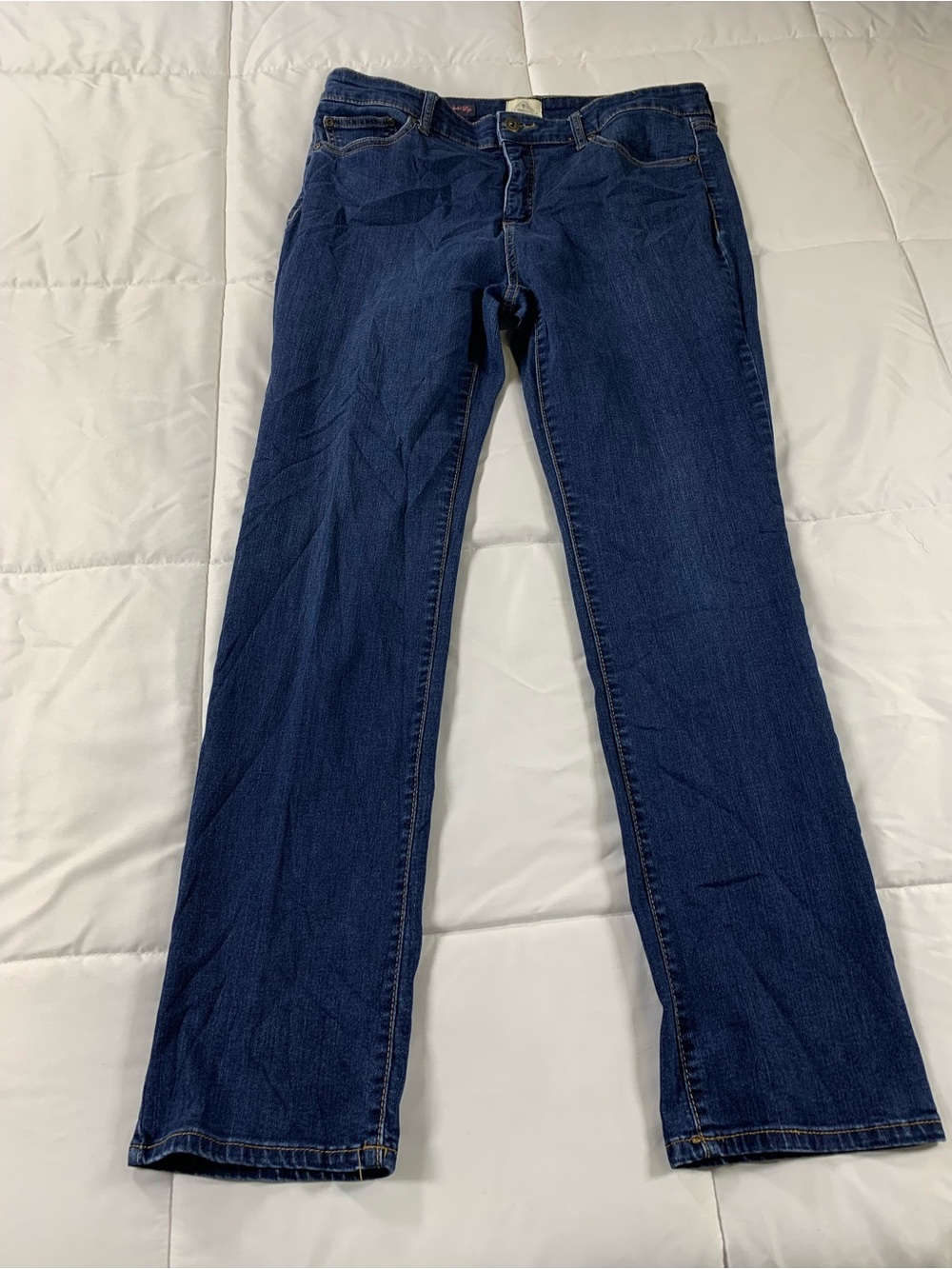 Pre loved ST. JOHNS BAY jeans womens size 14